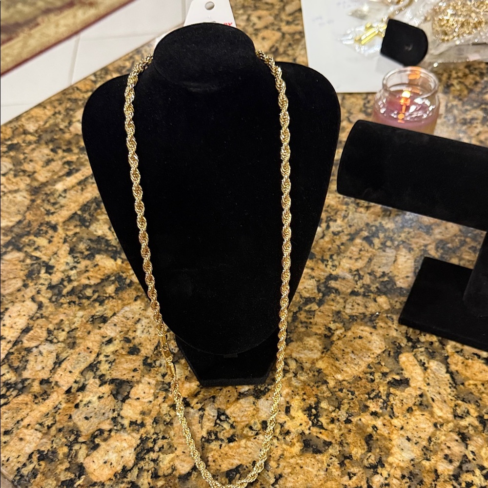 Luxurious Gold-Tone Necklace